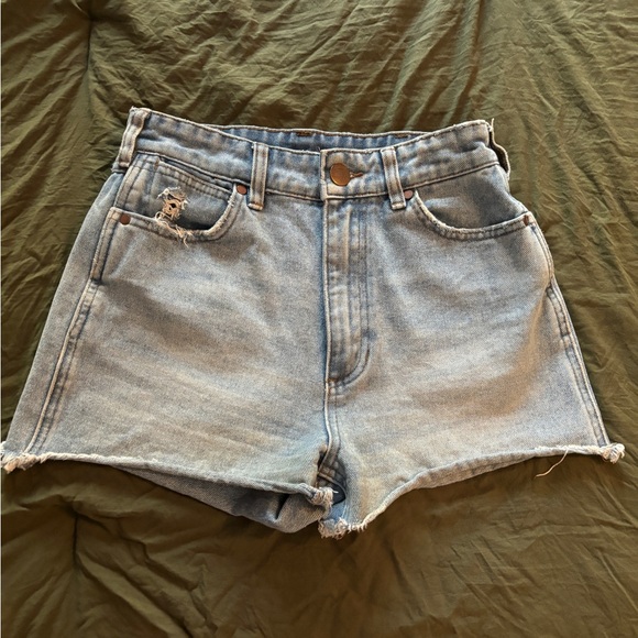 Size 25 Billabong Wrangler Jean Shorts - Picture 3 of 3